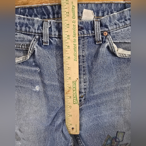 Levi's Distressed Blue Jeans - Picture 16 of 16